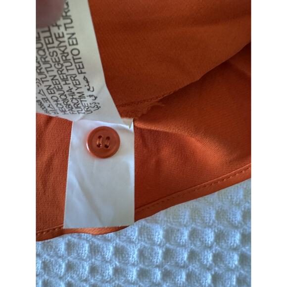 👻Zara Orange Satin Heavy Weight Top Large cuffs L - Picture 6 of 7